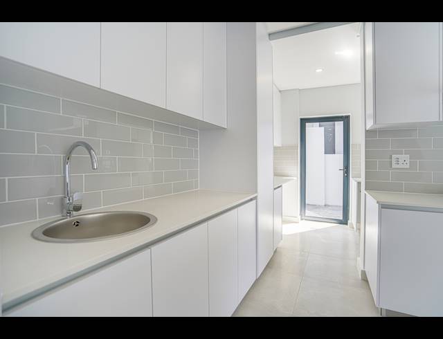 4 BEDROOM HOUSE FOR SALE IN SANDOWN